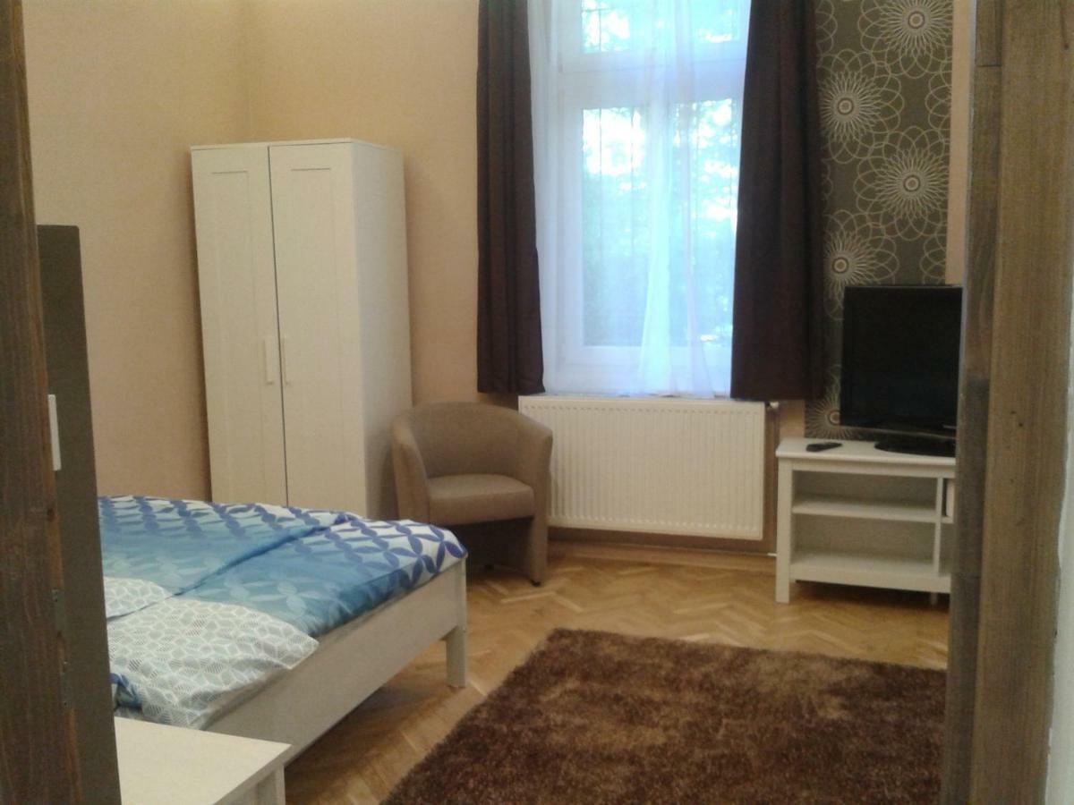 Lily Apartman Budapest Exterior foto
