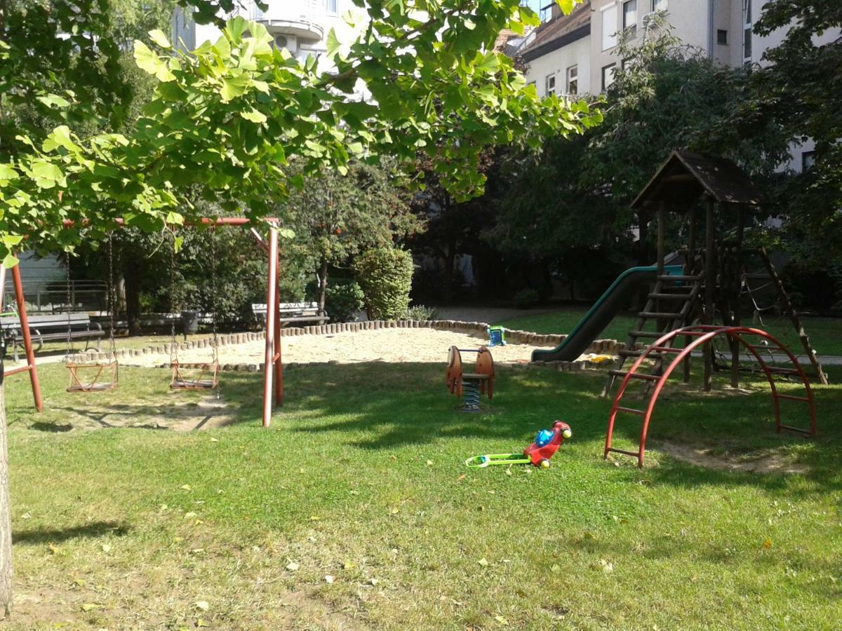 Lily Apartman Budapest Exterior foto